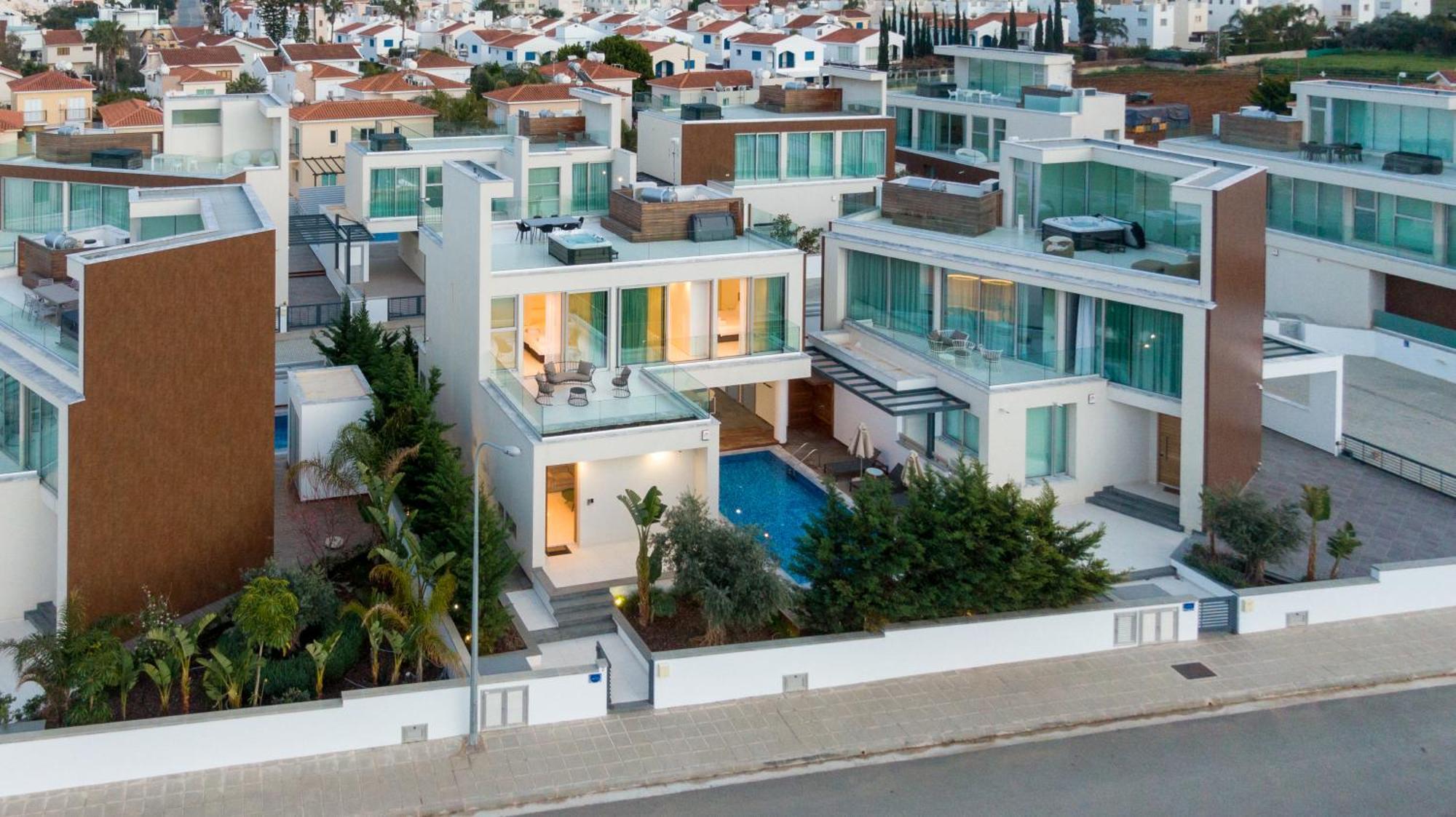 Seaview Luxury Villa Jacuzzi & Pool! 2 Min Beach Protaras Exteriér fotografie