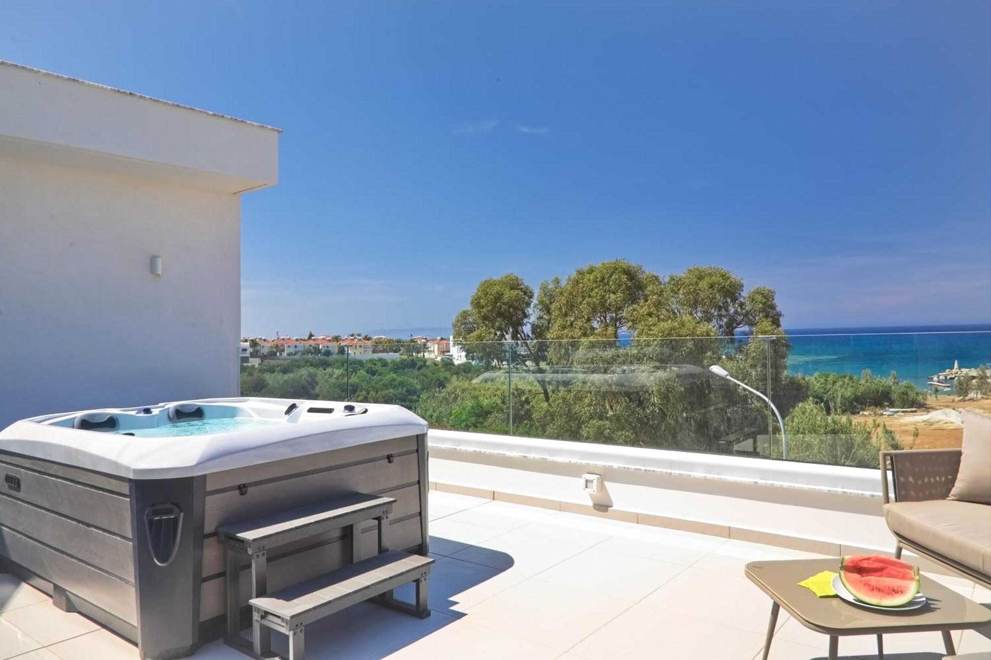 Seaview Luxury Villa Jacuzzi & Pool! 2 Min Beach Protaras Exteriér fotografie