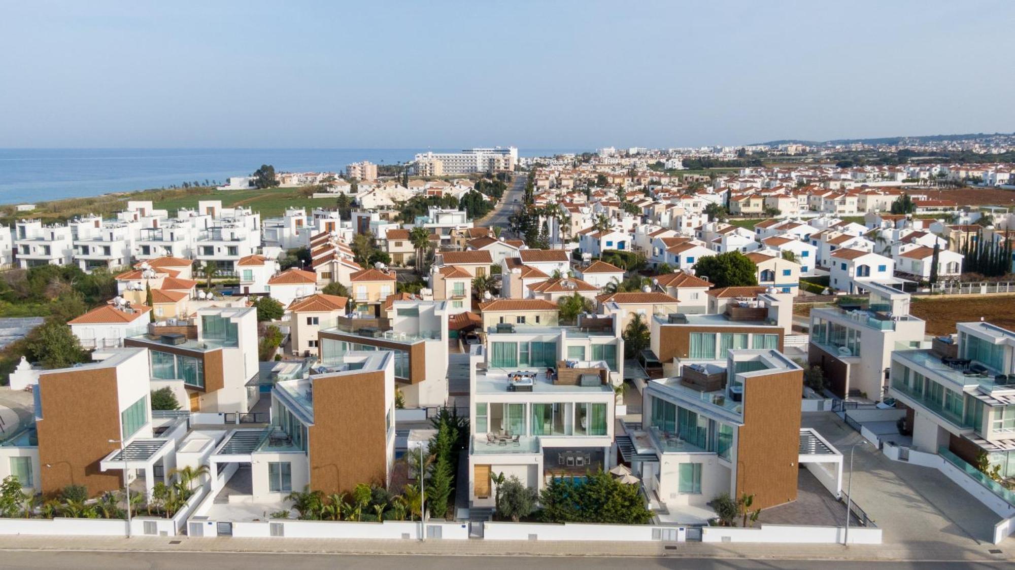 Seaview Luxury Villa Jacuzzi & Pool! 2 Min Beach Protaras Exteriér fotografie