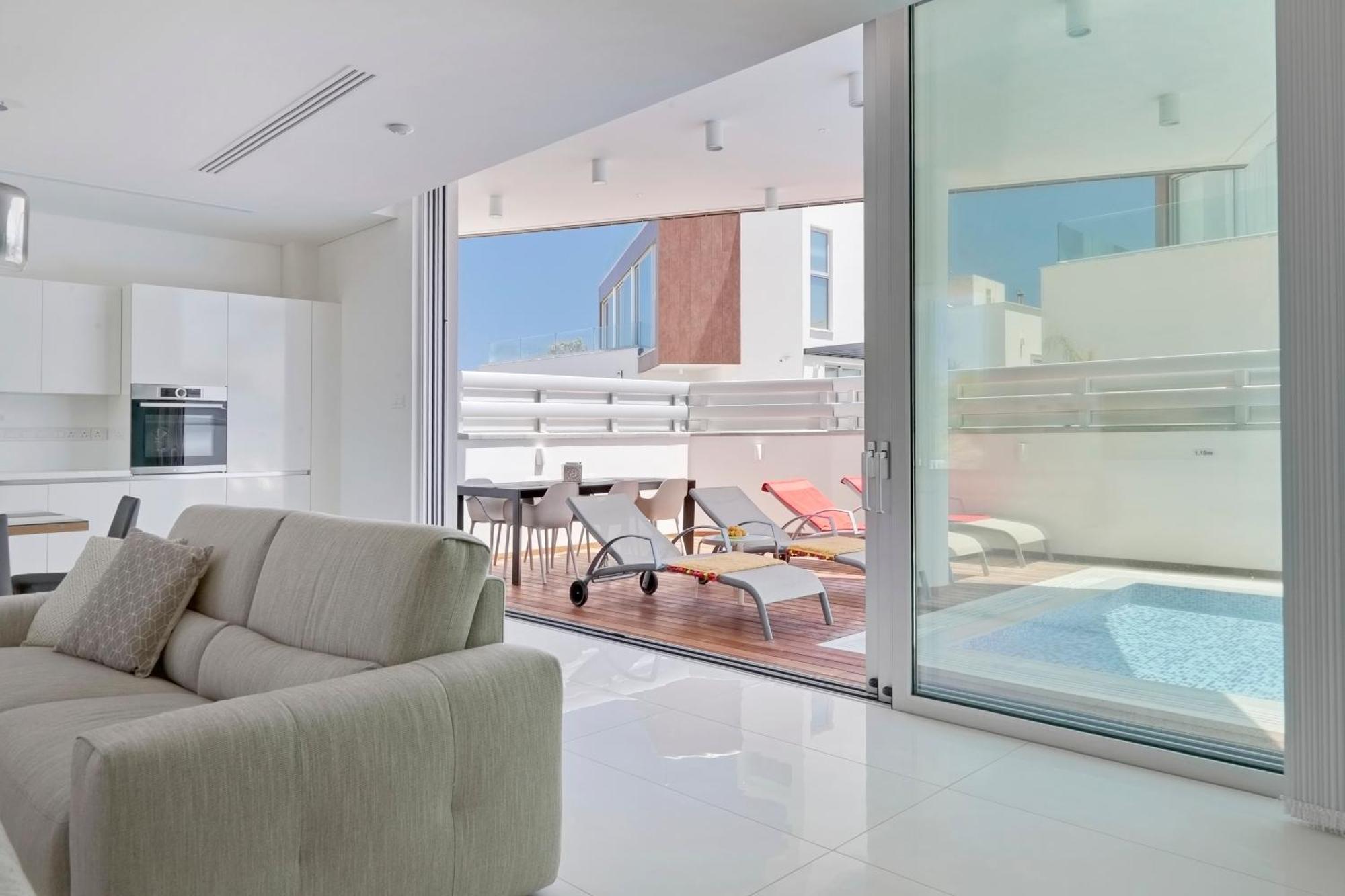 Seaview Luxury Villa Jacuzzi & Pool! 2 Min Beach Protaras Exteriér fotografie
