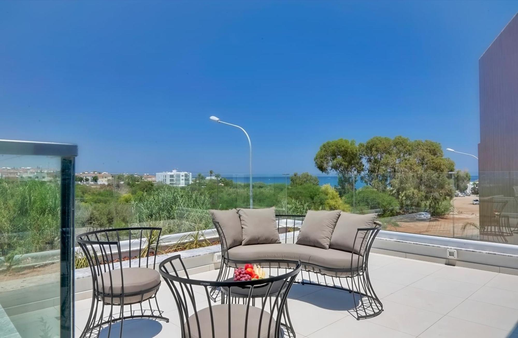 Seaview Luxury Villa Jacuzzi & Pool! 2 Min Beach Protaras Exteriér fotografie