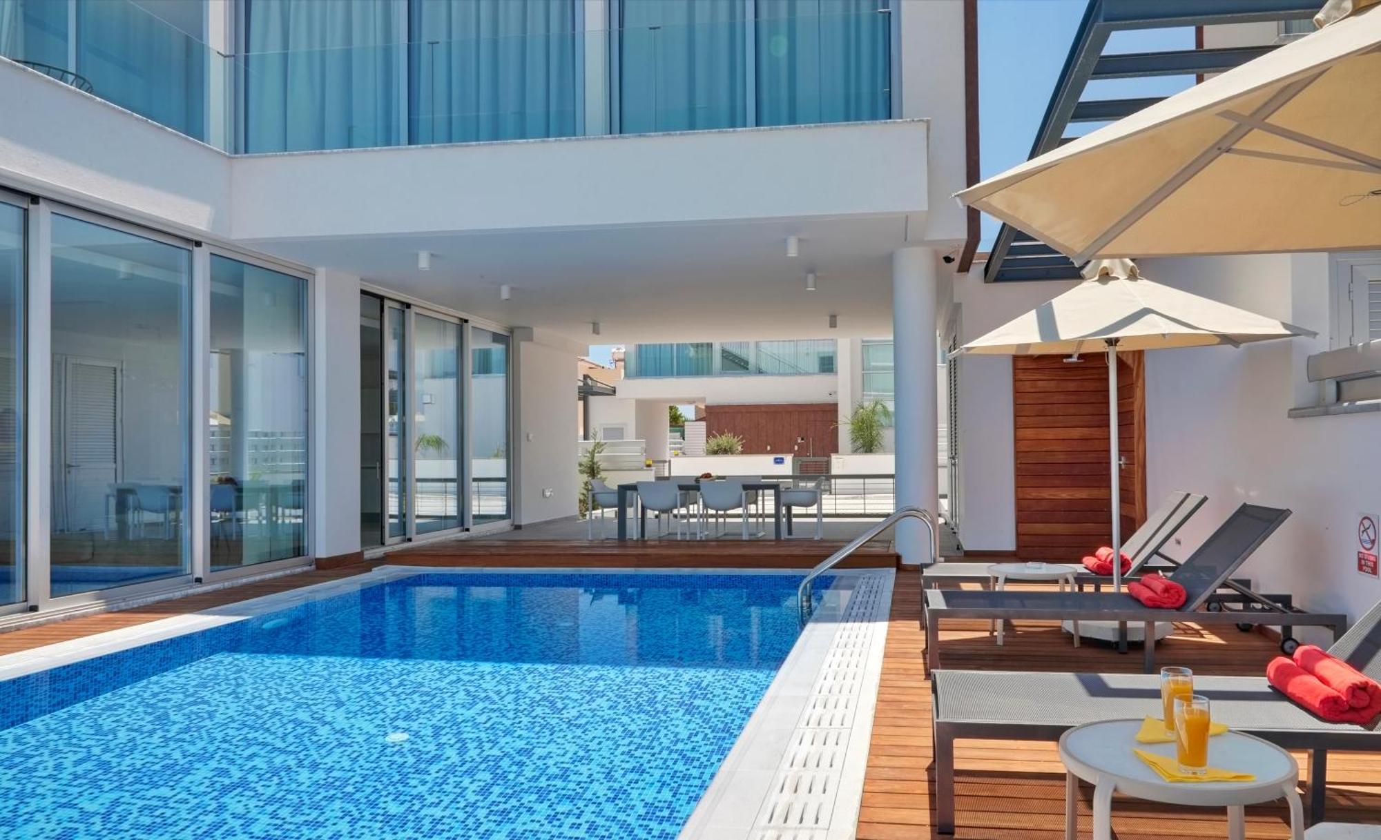 Seaview Luxury Villa Jacuzzi & Pool! 2 Min Beach Protaras Exteriér fotografie