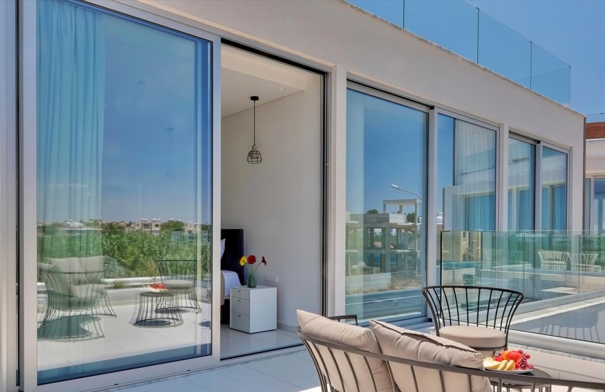 Seaview Luxury Villa Jacuzzi & Pool! 2 Min Beach Protaras Exteriér fotografie